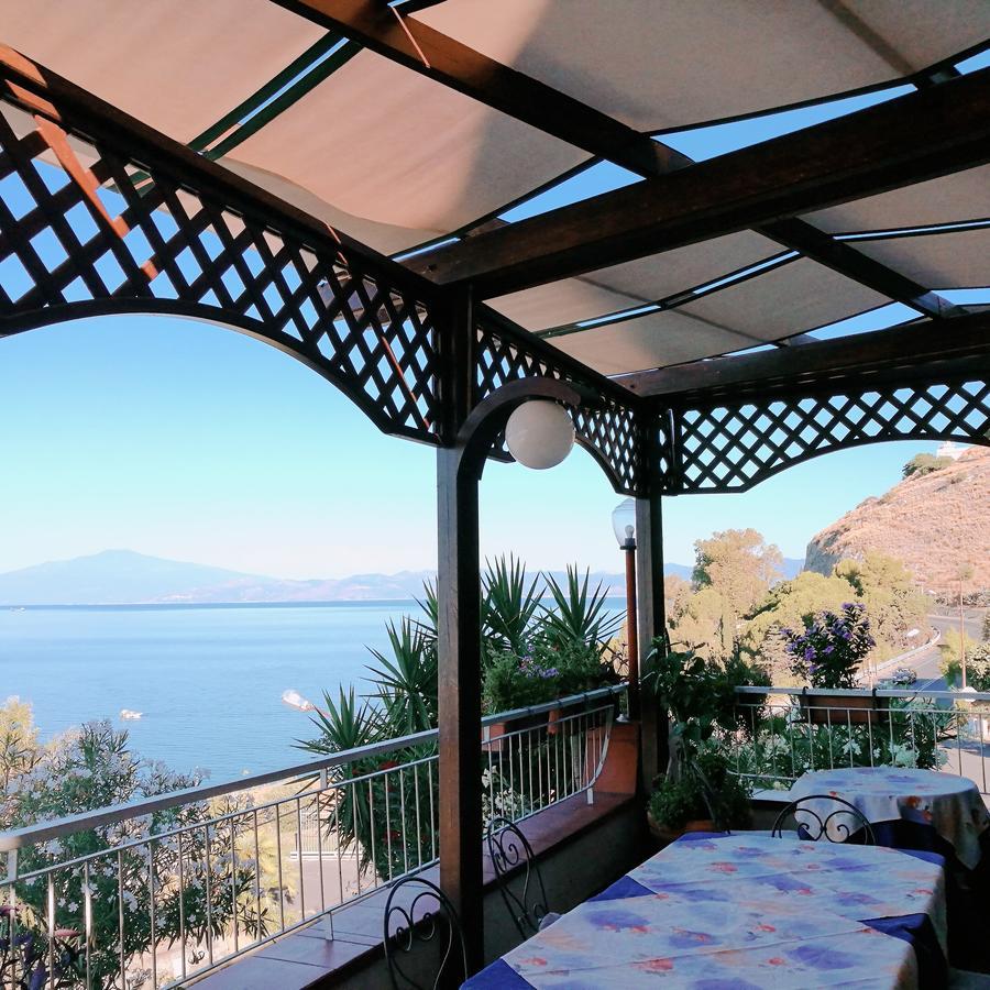 Paradiso Hotel Ristorante Riaci Capo Eksteriør bilde